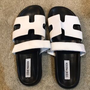 Steve Madden Mayven Velcro Closure Leather Upper Slip on Sandals-Size 7.5